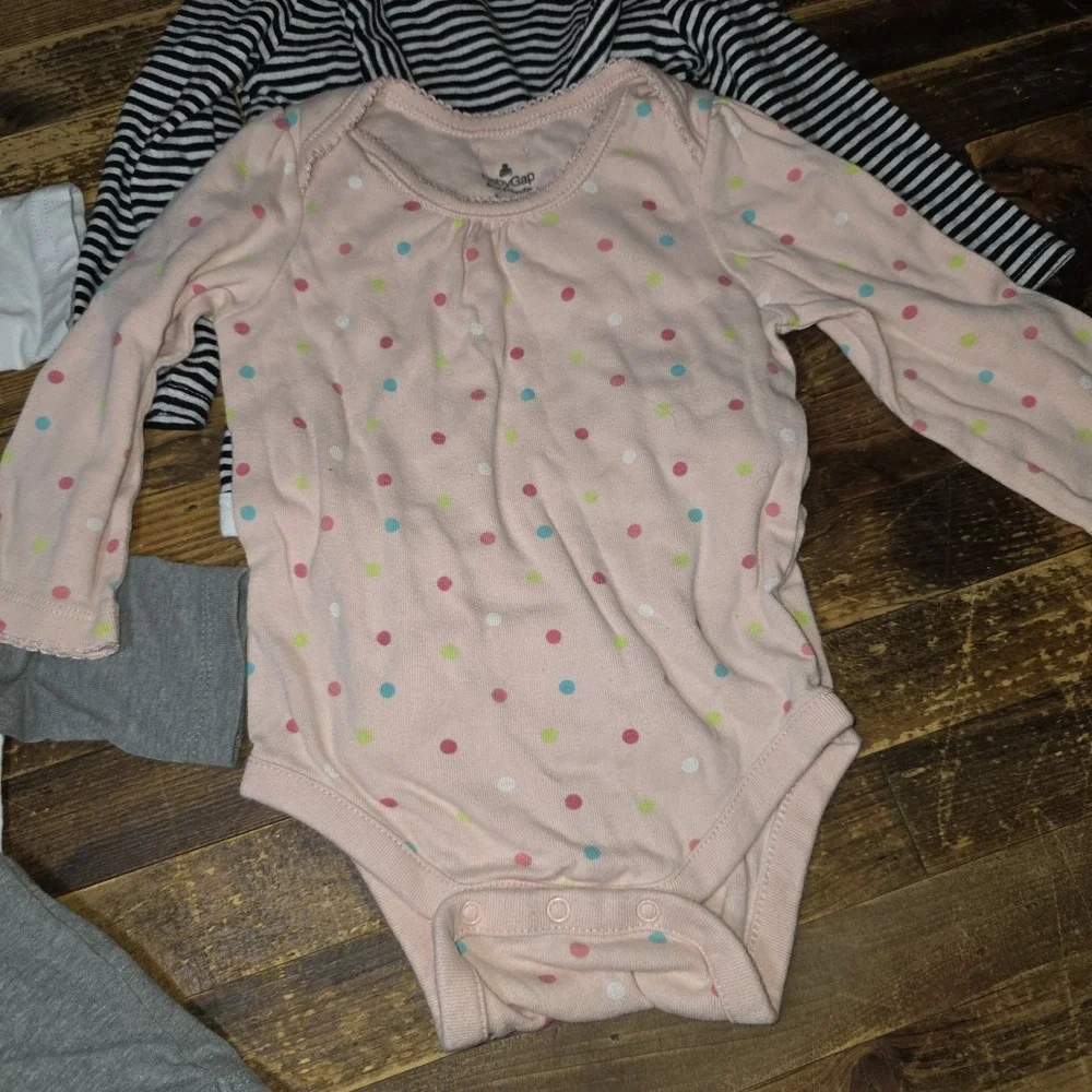 Baby Girl 6-9 Mo Bodysuit 8 pc Long-sleeved Lot Pajamas Tops One Piece Bundle